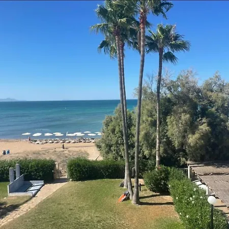 Διαμέρισμα Luxury Beachfront - 4 Double 3 Bathrooms *
