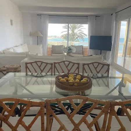 Luxury Beachfront - 4 Double 3 Bathrooms Διαμέρισμα Denia