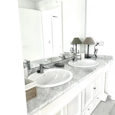 Luxury Beachfront - 4 Double 3 Bathrooms * Denia