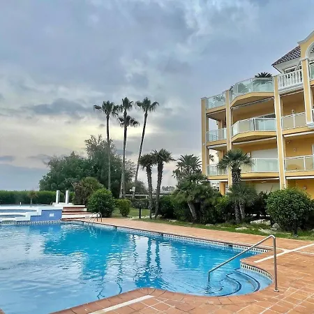 Διαμέρισμα Luxury Beachfront - 4 Double 3 Bathrooms *