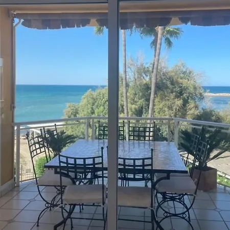 Luxury Beachfront - 4 Double 3 Bathrooms Διαμέρισμα