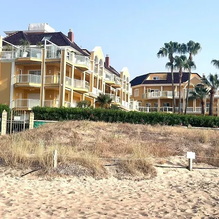 Διαμέρισμα Luxury Beachfront - 4 Double 3 Bathrooms